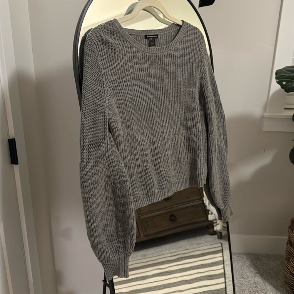 Gray sweater